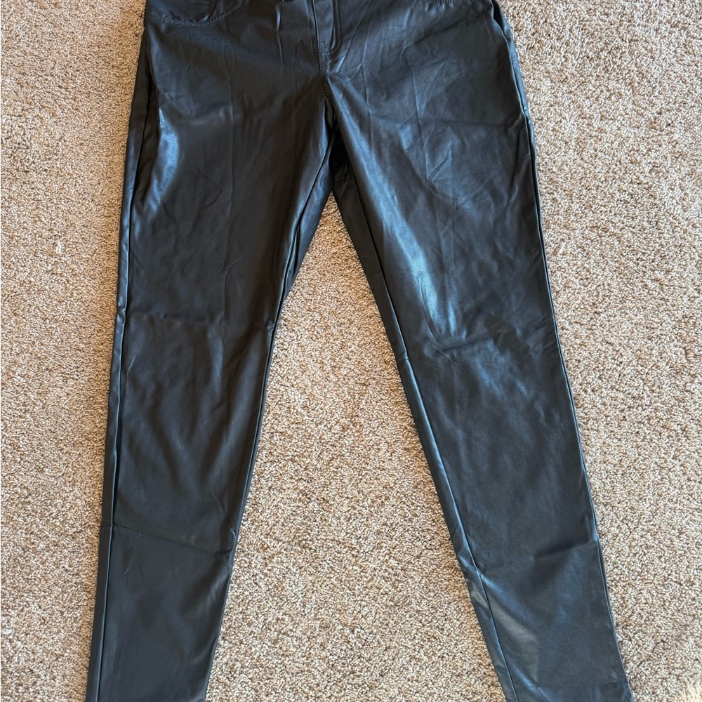Hue Leatherette Black Leggings Faux Leather NWT L